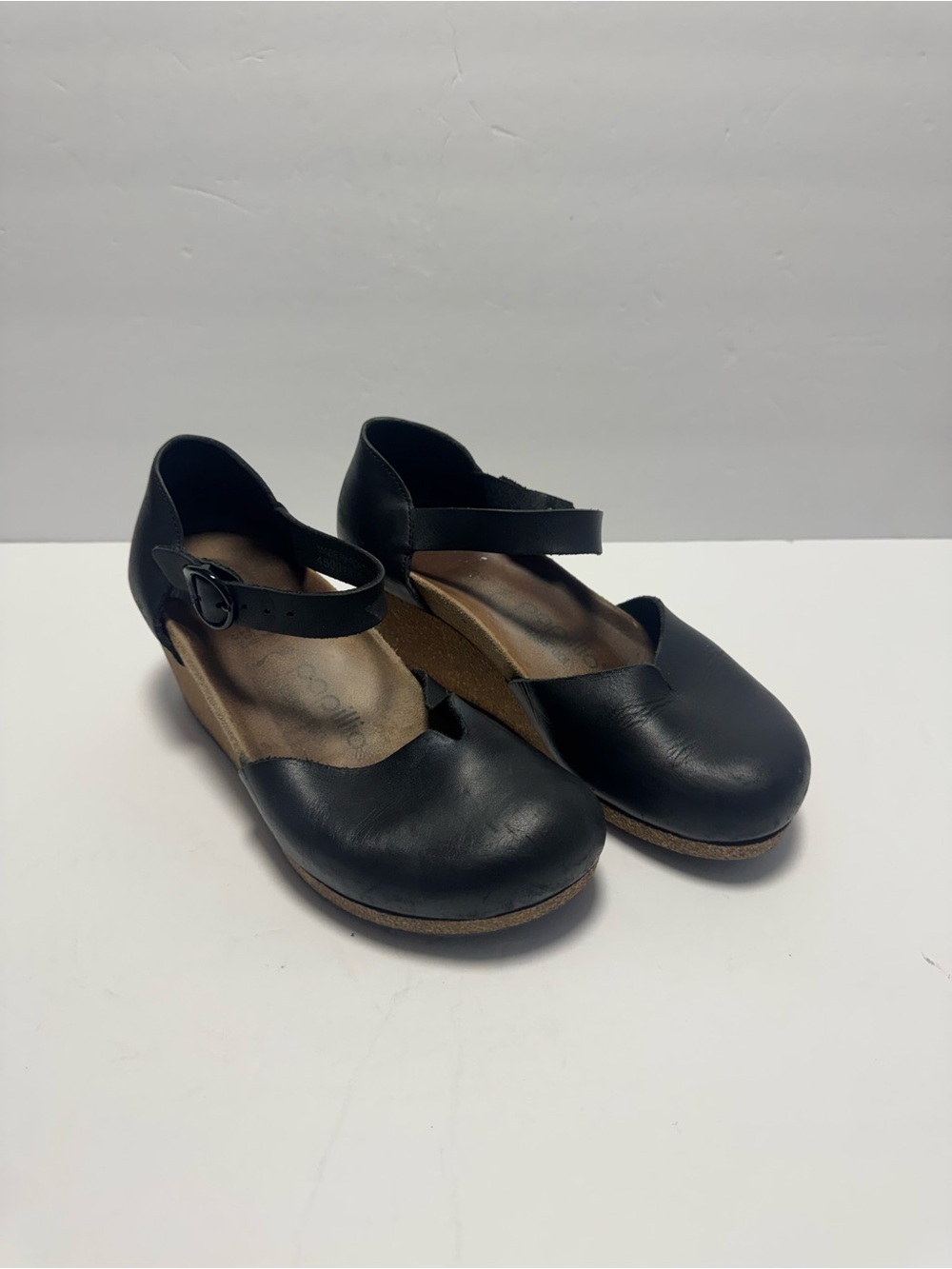 Birkenstock Papillio Mary Closed Toe Leather Size 39 Black